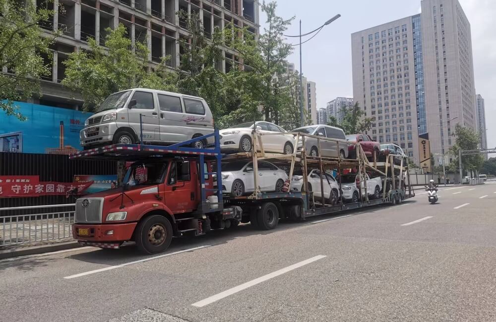 新疆托运汽车到广州多少钱